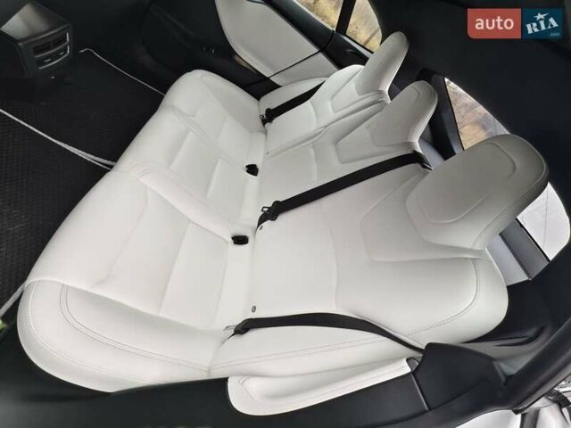 Білий Тесла Модель С, об'ємом двигуна 0 л та пробігом 39 тис. км за 34999 $, фото 9 на Automoto.ua