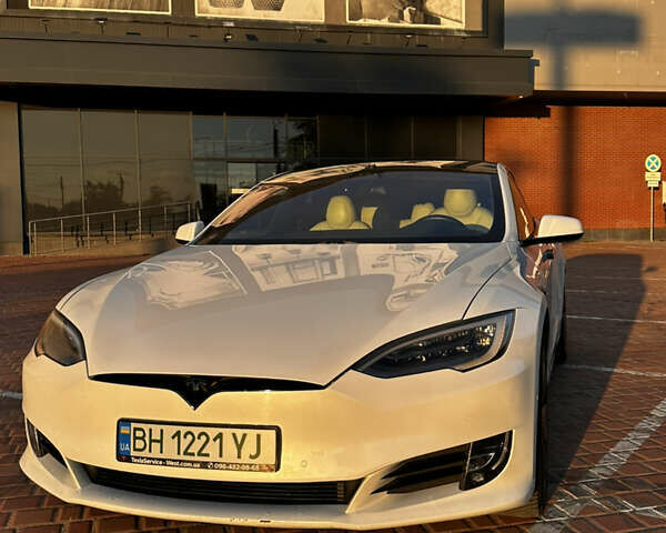 Тесла Модель С 2020 в Одессе на Automoto.ua Белый Тесла Модель С, объемом двигателя 0 л и пробегом 39 тыс. км за 27500 $, фото 9 на Automoto.ua