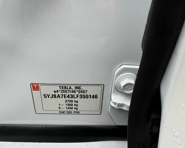 Белый Тесла Модель С, объемом двигателя 0 л и пробегом 59 тыс. км за 35500 $, фото 20 на Automoto.ua