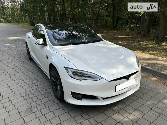 Белый Тесла Модель С, объемом двигателя 0 л и пробегом 93 тыс. км за 36500 $, фото 4 на Automoto.ua