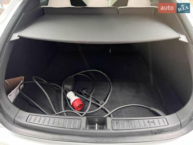 Тесла Модель С 2020 у Львові на Automoto.ua Білий Тесла Модель С, об'ємом двигуна 0 л та пробігом 34 тис. км за 30400 $, фото 43 на Automoto.ua