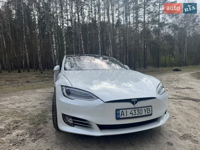 Белый Тесла Модель С, объемом двигателя 0 л и пробегом 57 тыс. км за 29500 $, фото 16 на Automoto.ua