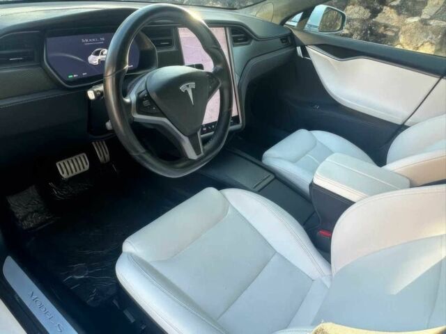 Білий Тесла Модель С, об'ємом двигуна 0 л та пробігом 48 тис. км за 17000 $, фото 7 на Automoto.ua