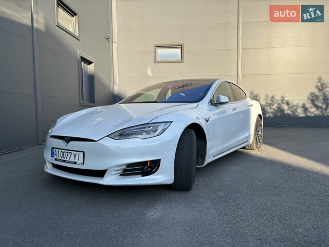 Белый Тесла Модель С, объемом двигателя 0 л и пробегом 91 тыс. км за 29000 $, фото 4 на Automoto.ua