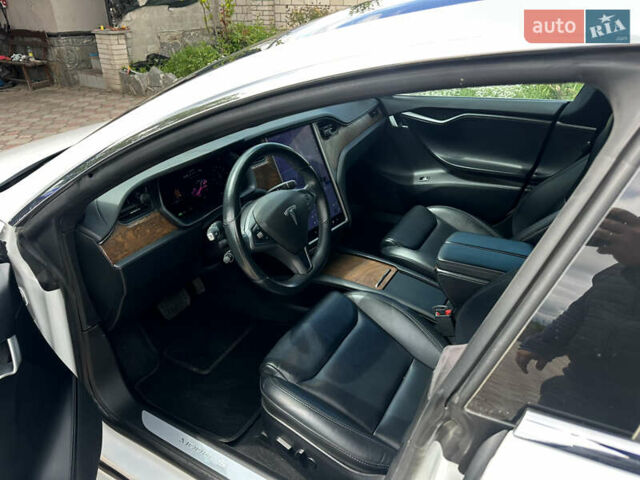 Белый Тесла Модель С, объемом двигателя 0 л и пробегом 210 тыс. км за 24900 $, фото 13 на Automoto.ua