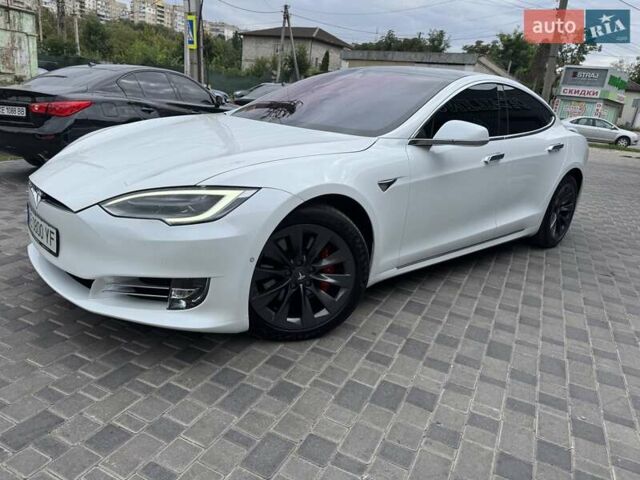 Белый Тесла Модель С, объемом двигателя 0 л и пробегом 59 тыс. км за 35500 $, фото 4 на Automoto.ua