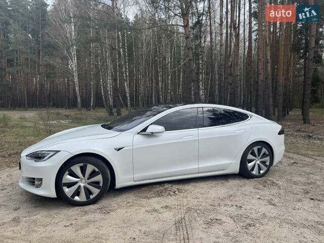 Белый Тесла Модель С, объемом двигателя 0 л и пробегом 57 тыс. км за 29500 $, фото 20 на Automoto.ua