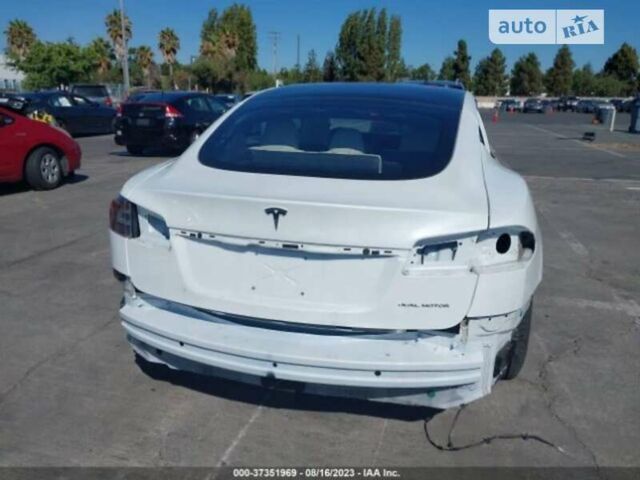 Белый Тесла Модель С, объемом двигателя 0 л и пробегом 50 тыс. км за 39990 $, фото 5 на Automoto.ua