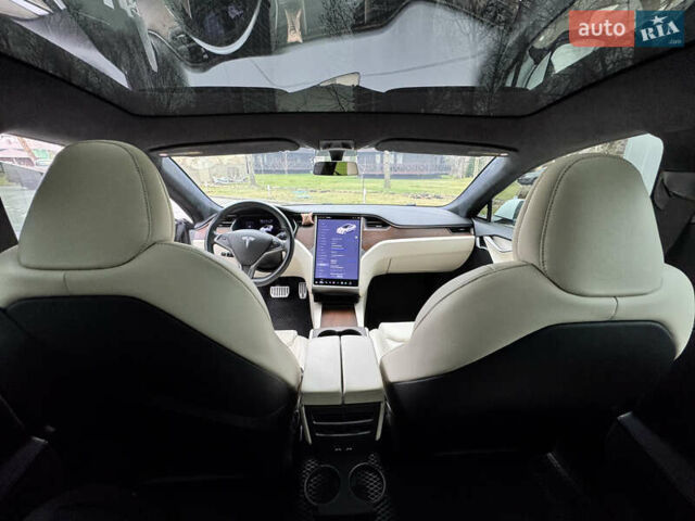 Белый Тесла Модель С, объемом двигателя 0 л и пробегом 53 тыс. км за 33999 $, фото 14 на Automoto.ua