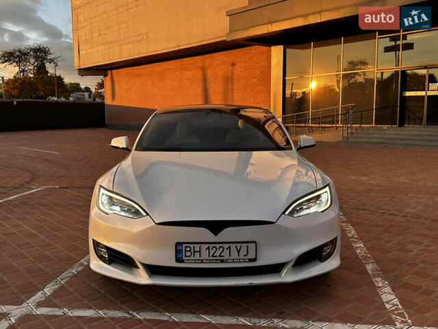 Тесла Модель С 2020 в Одессе на Automoto.ua Белый Тесла Модель С, объемом двигателя 0 л и пробегом 39 тыс. км за 27500 $, фото 4 на Automoto.ua