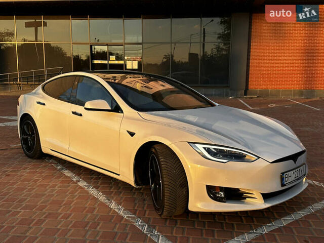 Тесла Модель С 2020 в Одессе на Automoto.ua Белый Тесла Модель С, объемом двигателя 0 л и пробегом 39 тыс. км за 27500 $, фото 10 на Automoto.ua