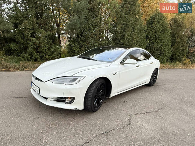 Білий Тесла Модель С, об'ємом двигуна 0 л та пробігом 120 тис. км за 25800 $, фото 11 на Automoto.ua
