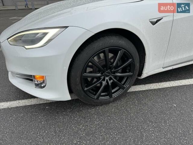 Білий Тесла Модель С, об'ємом двигуна 0 л та пробігом 83 тис. км за 29900 $, фото 20 на Automoto.ua