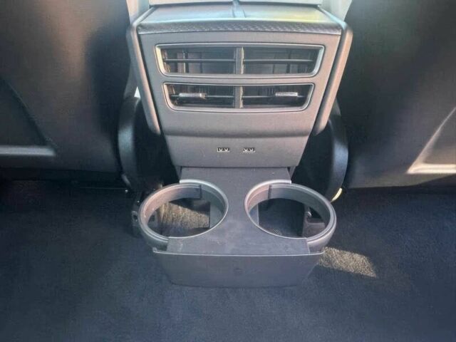 Білий Тесла Модель С, об'ємом двигуна 0 л та пробігом 48 тис. км за 17000 $, фото 12 на Automoto.ua