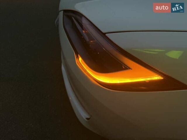 Білий Тесла Модель С, об'ємом двигуна 0 л та пробігом 51 тис. км за 49999 $, фото 34 на Automoto.ua