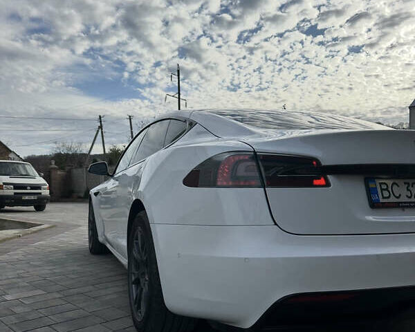 Белый Тесла Модель С, объемом двигателя 0 л и пробегом 20 тыс. км за 42000 $, фото 6 на Automoto.ua