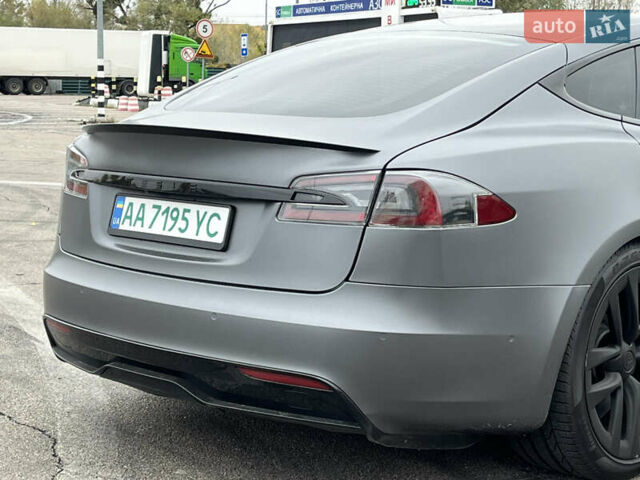 Белый Тесла Модель С, объемом двигателя 0 л и пробегом 68 тыс. км за 39900 $, фото 6 на Automoto.ua