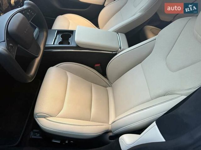 Білий Тесла Модель С, об'ємом двигуна 0 л та пробігом 51 тис. км за 49999 $, фото 38 на Automoto.ua