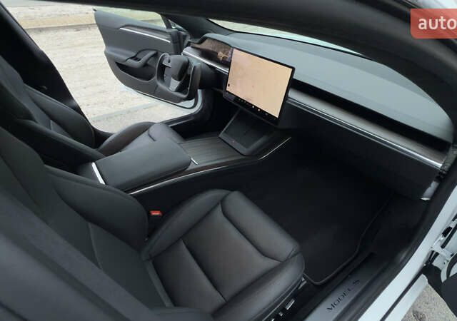 Белый Тесла Модель С, объемом двигателя 0 л и пробегом 42 тыс. км за 35500 $, фото 17 на Automoto.ua