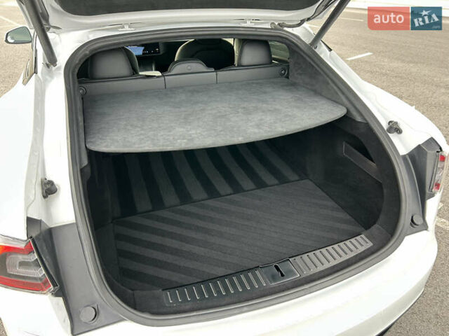 Тесла Модель С 2021 у Львові на Automoto.ua Білий Тесла Модель С, об'ємом двигуна 0 л та пробігом 49 тис. км за 41900 $, фото 13 на Automoto.ua