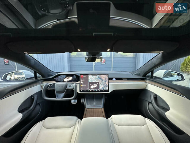 Белый Тесла Модель С, объемом двигателя 0 л и пробегом 152 тыс. км за 35950 $, фото 23 на Automoto.ua