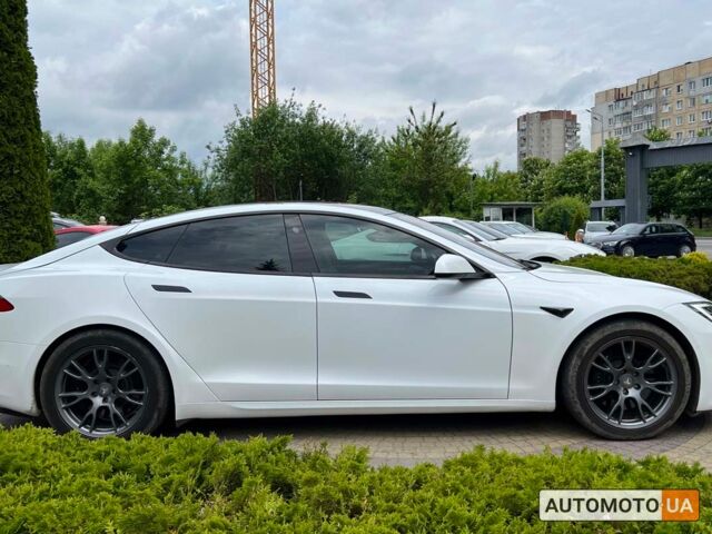Белый Тесла Модель С, объемом двигателя 100 л и пробегом 18 тыс. км за 52800 $, фото 7 на Automoto.ua