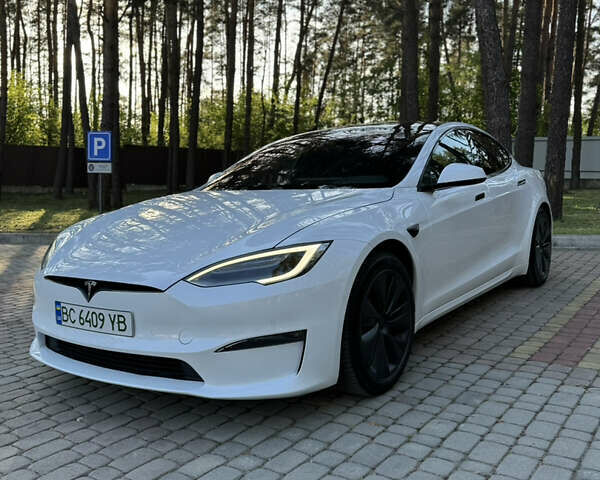 Білий Тесла Модель С, об'ємом двигуна 0 л та пробігом 38 тис. км за 33000 $, фото 4 на Automoto.ua