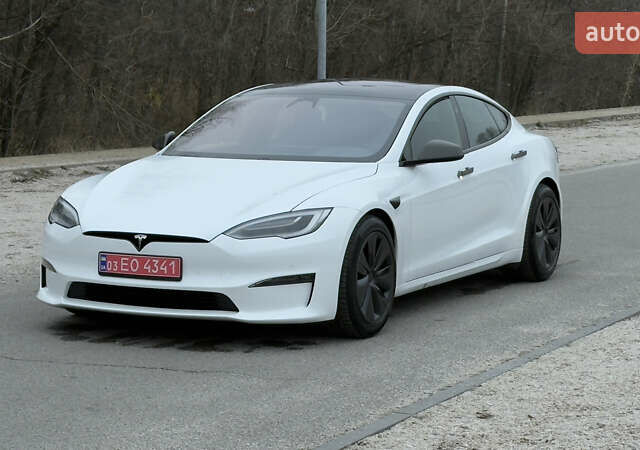 Белый Тесла Модель С, объемом двигателя 0 л и пробегом 42 тыс. км за 35500 $, фото 20 на Automoto.ua