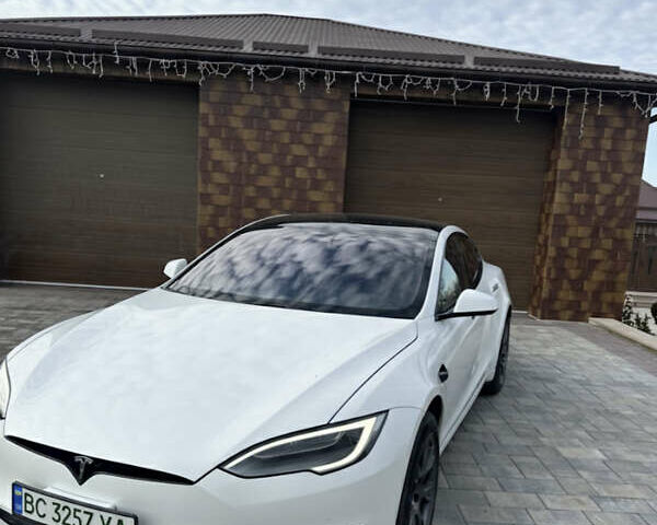 Белый Тесла Модель С, объемом двигателя 0 л и пробегом 20 тыс. км за 42000 $, фото 5 на Automoto.ua