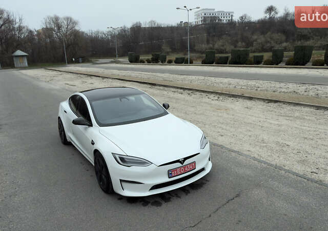 Белый Тесла Модель С, объемом двигателя 0 л и пробегом 42 тыс. км за 35500 $, фото 7 на Automoto.ua