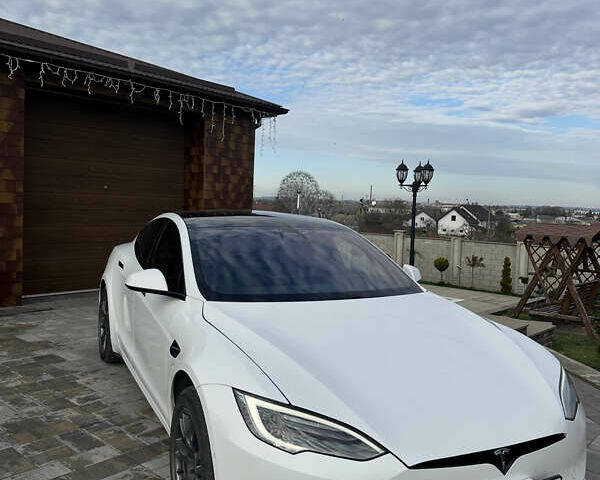 Белый Тесла Модель С, объемом двигателя 0 л и пробегом 20 тыс. км за 42000 $, фото 3 на Automoto.ua