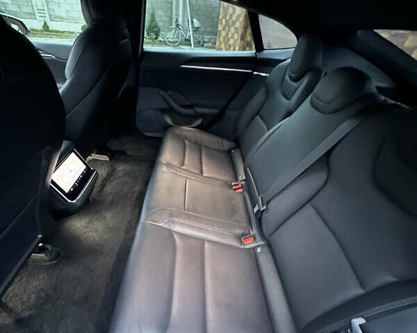 Белый Тесла Модель С, объемом двигателя 0 л и пробегом 20 тыс. км за 42000 $, фото 18 на Automoto.ua