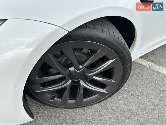 Тесла Модель С 2021 у Львові на Automoto.ua Білий Тесла Модель С, об'ємом двигуна 0 л та пробігом 49 тис. км за 41900 $, фото 4 на Automoto.ua