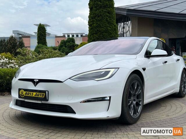 Белый Тесла Модель С, объемом двигателя 100 л и пробегом 18 тыс. км за 52800 $, фото 2 на Automoto.ua