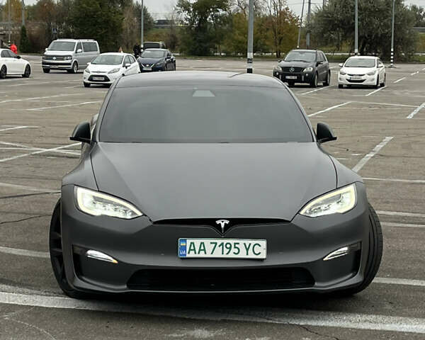 Белый Тесла Модель С, объемом двигателя 0 л и пробегом 68 тыс. км за 39900 $, фото 1 на Automoto.ua