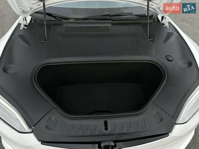 Тесла Модель С 2021 у Львові на Automoto.ua Білий Тесла Модель С, об'ємом двигуна 0 л та пробігом 49 тис. км за 41900 $, фото 27 на Automoto.ua