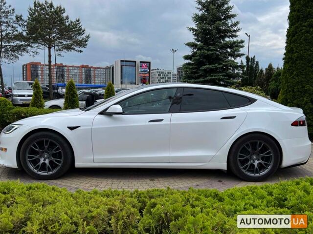 Белый Тесла Модель С, объемом двигателя 100 л и пробегом 18 тыс. км за 52800 $, фото 3 на Automoto.ua