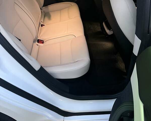 Білий Тесла Модель С, об'ємом двигуна 0 л та пробігом 51 тис. км за 49999 $, фото 57 на Automoto.ua