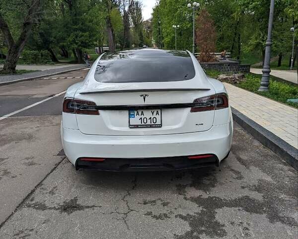 Білий Тесла Модель С, об'ємом двигуна 0 л та пробігом 99 тис. км за 42000 $, фото 12 на Automoto.ua