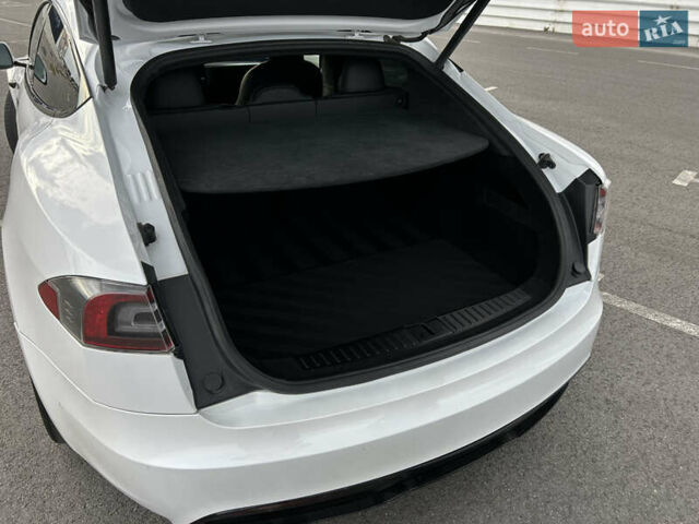 Тесла Модель С 2021 у Львові на Automoto.ua Білий Тесла Модель С, об'ємом двигуна 0 л та пробігом 49 тис. км за 41900 $, фото 12 на Automoto.ua
