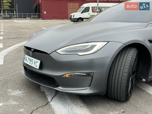 Белый Тесла Модель С, объемом двигателя 0 л и пробегом 68 тыс. км за 39900 $, фото 9 на Automoto.ua