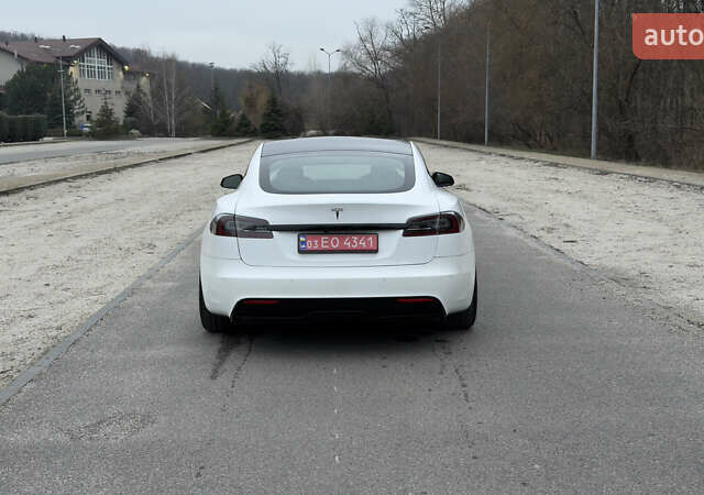 Белый Тесла Модель С, объемом двигателя 0 л и пробегом 42 тыс. км за 35500 $, фото 3 на Automoto.ua