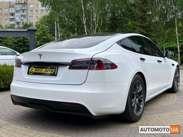 Белый Тесла Модель С, объемом двигателя 100 л и пробегом 18 тыс. км за 52800 $, фото 6 на Automoto.ua