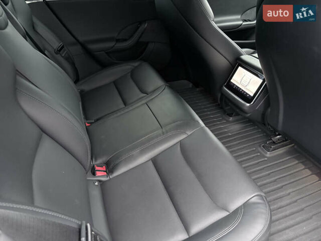 Білий Тесла Модель С, об'ємом двигуна 0 л та пробігом 76 тис. км за 39999 $, фото 10 на Automoto.ua