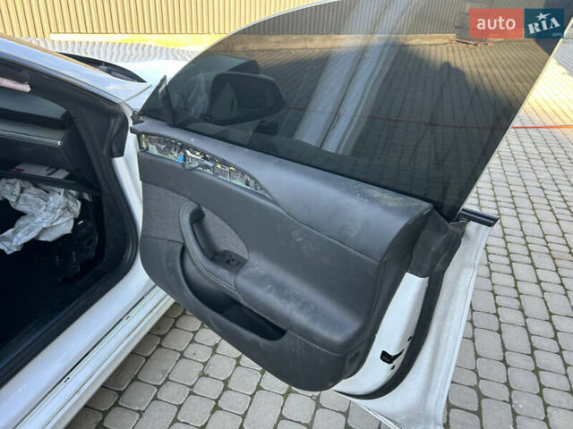 Білий Тесла Модель С, об'ємом двигуна 0 л та пробігом 54 тис. км за 15500 $, фото 14 на Automoto.ua