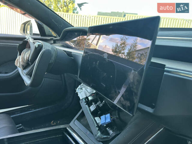 Білий Тесла Модель С, об'ємом двигуна 0 л та пробігом 54 тис. км за 15500 $, фото 16 на Automoto.ua