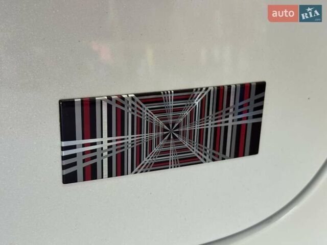 Білий Тесла Модель С, об'ємом двигуна 0 л та пробігом 55 тис. км за 55000 $, фото 10 на Automoto.ua