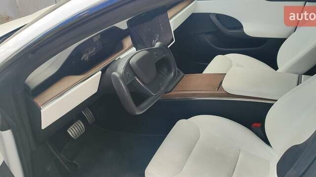 Білий Тесла Модель С, об'ємом двигуна 0 л та пробігом 92 тис. км за 35900 $, фото 1 на Automoto.ua