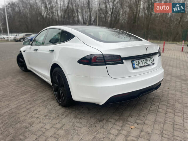 Білий Тесла Модель С, об'ємом двигуна 0 л та пробігом 5 тис. км за 39999 $, фото 5 на Automoto.ua