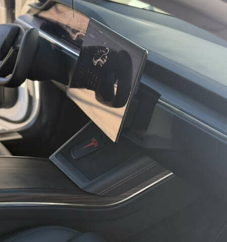 Белый Тесла Модель С, объемом двигателя 0 л и пробегом 60 тыс. км за 44990 $, фото 34 на Automoto.ua